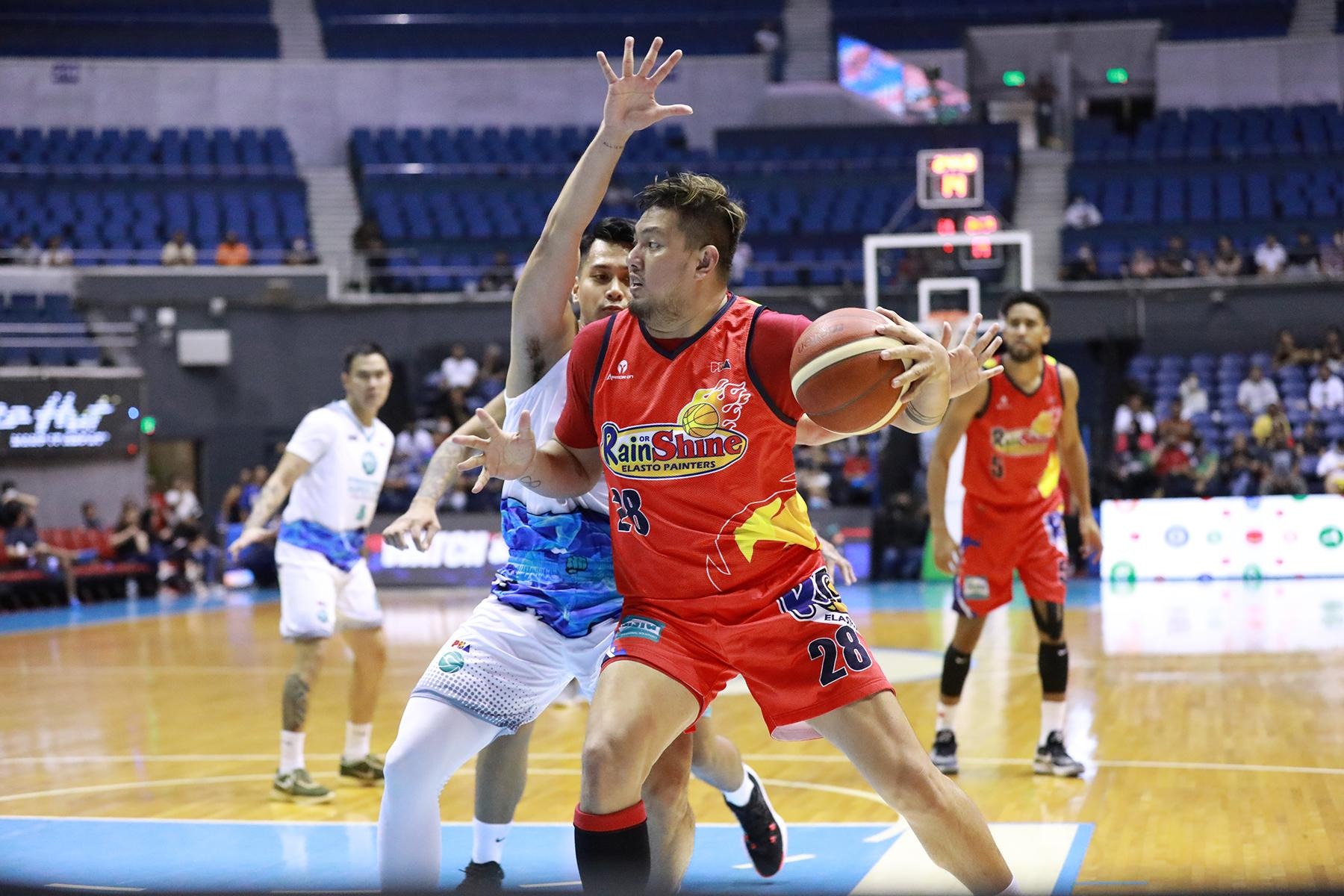 Beau Belga switch to one-handed free throws